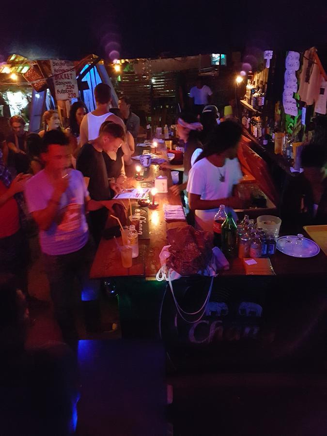 Shut Eye Party Hostel (Adults Only) Pai Exterior foto